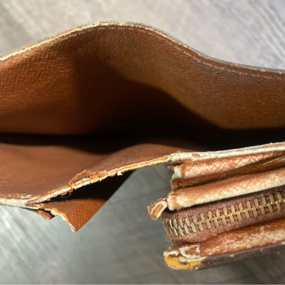 LOUIS VUITTON Monogram Porte Monnaie Billets Tresor Bifold Wallet - Picture 7 of 11